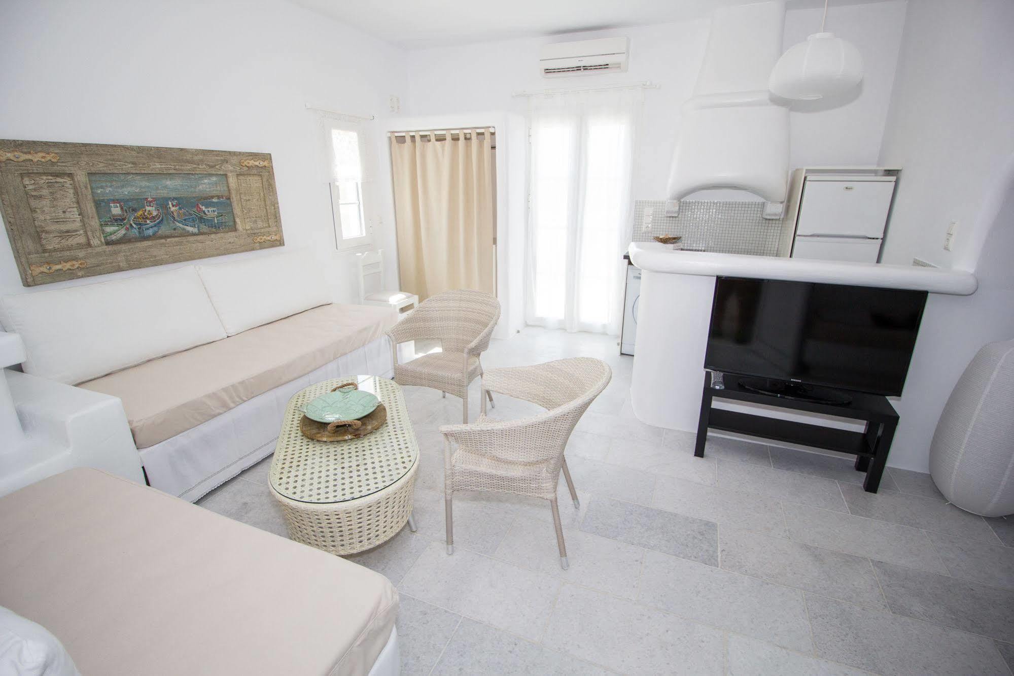 Aspasia Luxury Apartments Agia Anna  المظهر الخارجي الصورة
